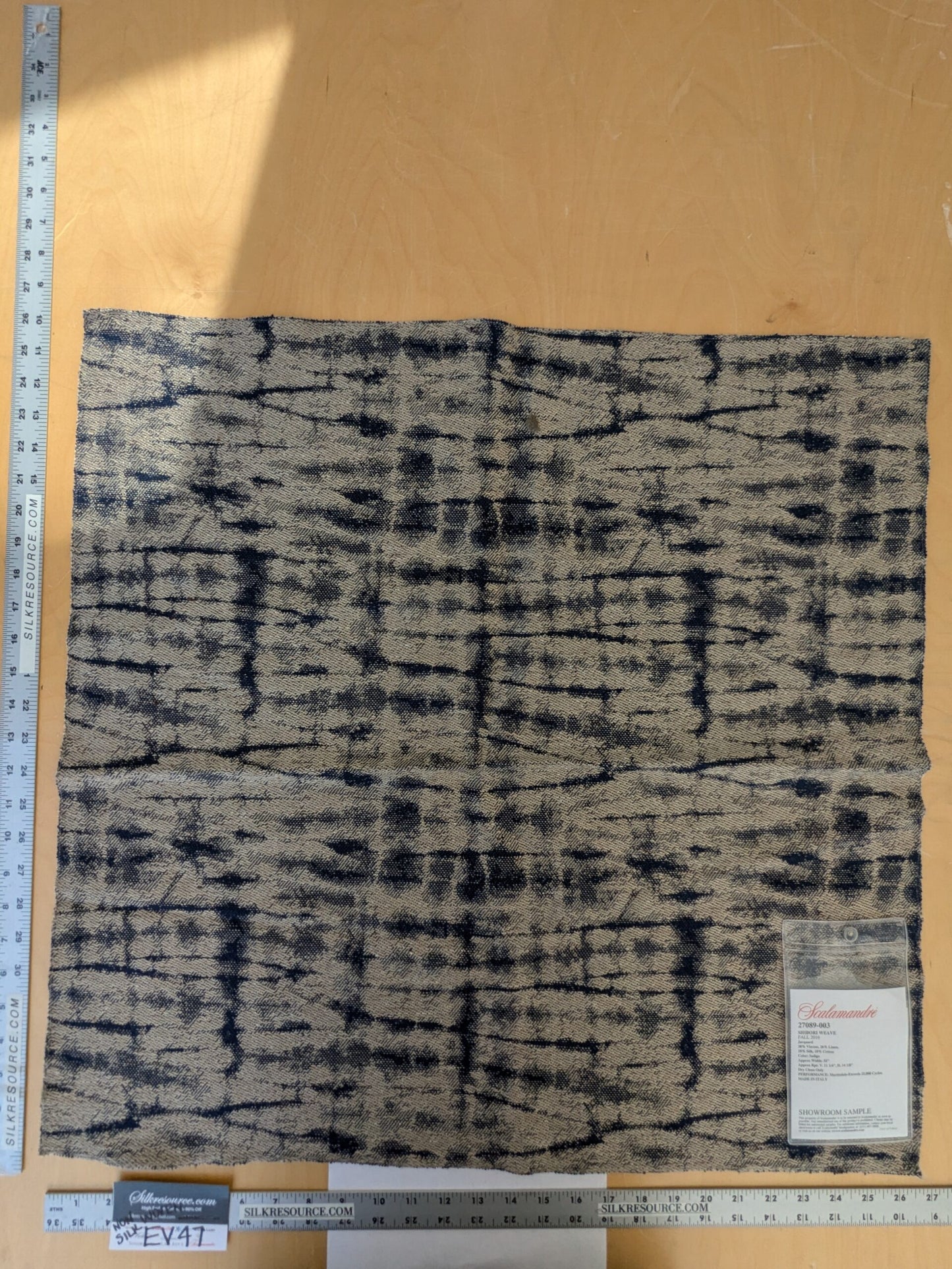 16 EV47 Square Scalamandre Shibori Weave Indigo Blue White Texture Silk Cotton 26"x26"