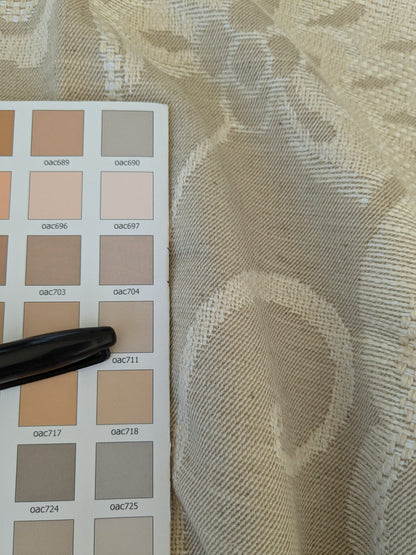 137 EV47 Square Scalamandre Grey Watkins Slovenia Eggshell Beige White Large Crewel Flower Lampas Fr Italy Damask Novelty MSRP USD 290/Y