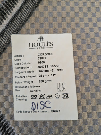 24 EV47 Square Silk Blend Scalamandre Houles Paris Cordoue Gray Diamond Geometric Jacquard 25"x25" Tape Stain