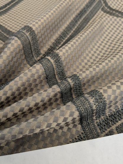 24 EV47 Square Silk Blend Scalamandre Houles Paris Cordoue Gray Diamond Geometric Jacquard 25"x25" Tape Stain