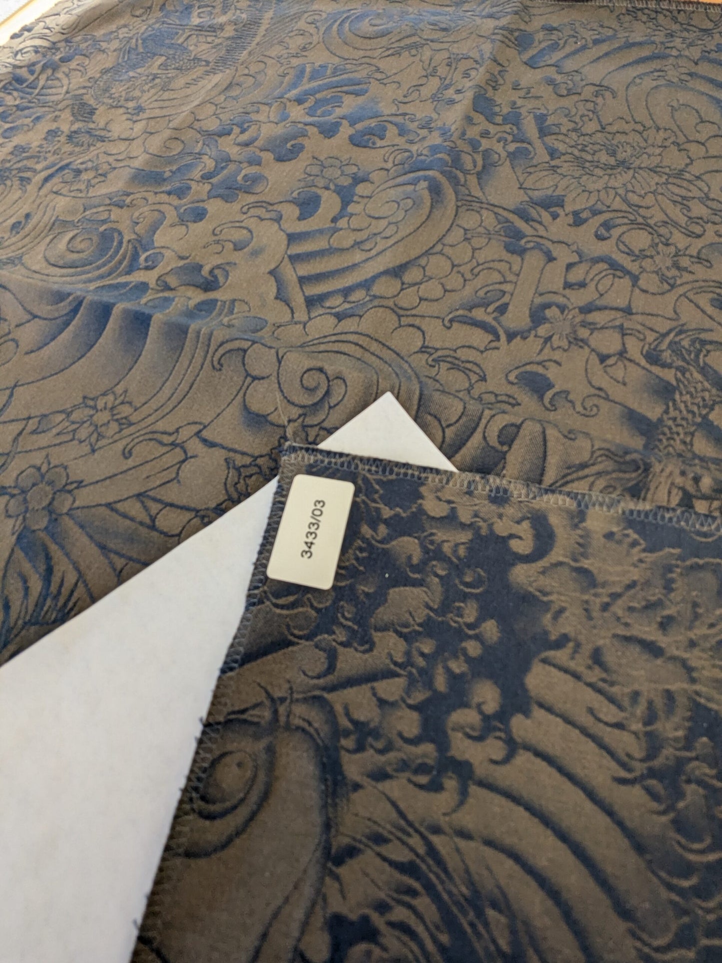 25 EV47 Square Jacquard by Jean Paul Gaultier Komodo Nuit Purple Bird Animal Chinoiserie Graphic Scenic MSRP USD734/y