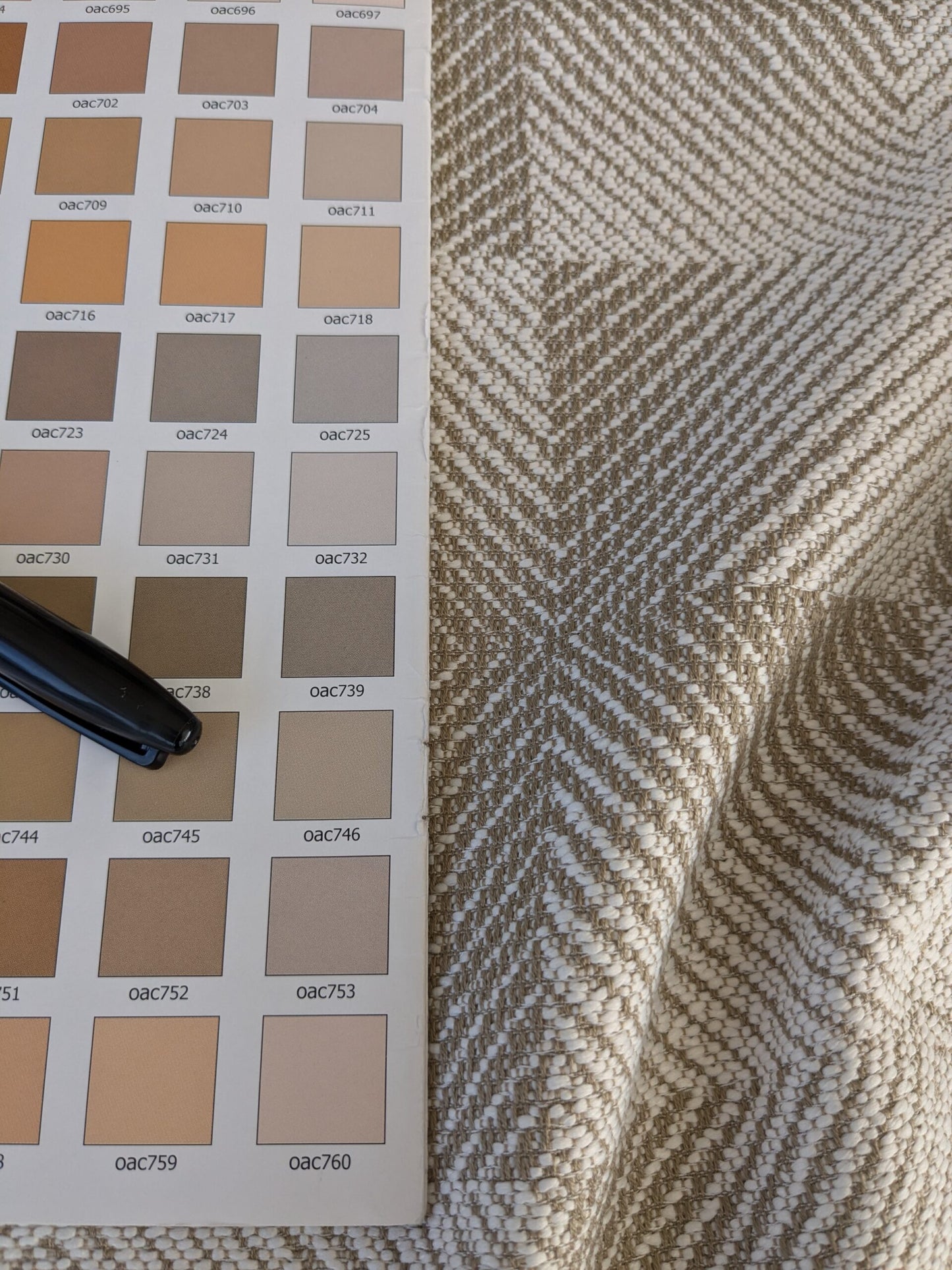 37 EV47 Square Scalamandre Lelievre Hypnose M1 Brown White Texture Plain Plaid Square MSRP USD 400+/y