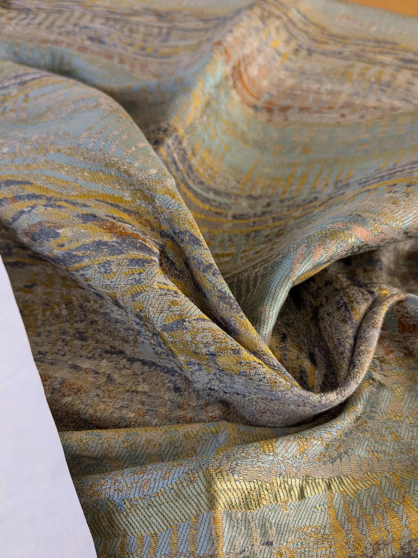 41 EV47 Square Scalamandre Old World Weavers CERES Opal Abstract Ombre Blue MSRP USD270/y 22"x28"