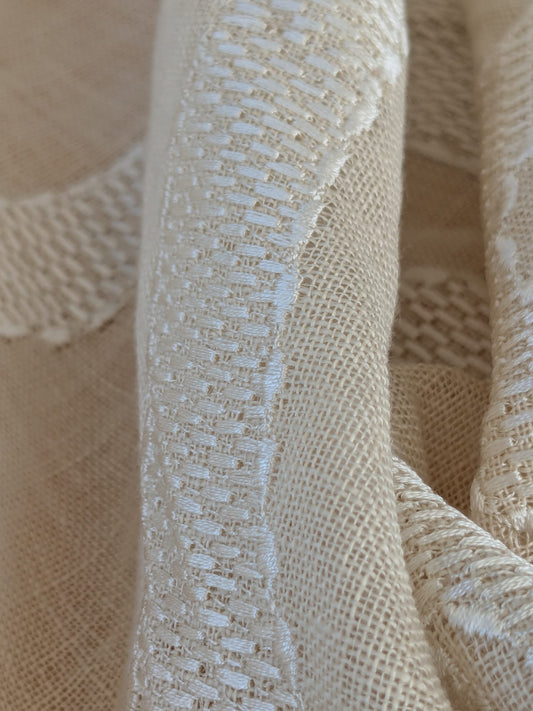 43 EV47 Square Scalamandre Sheer Cream White Novelty 19"x52"