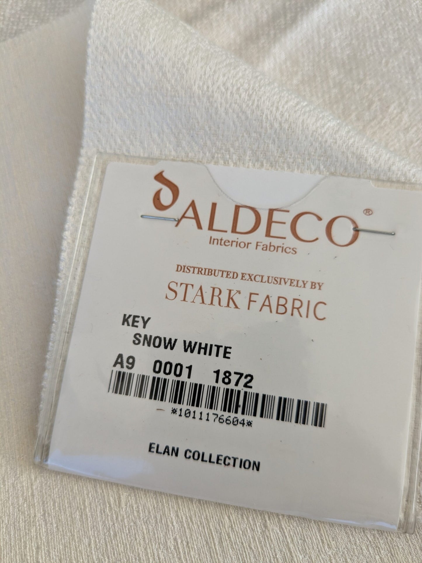 50 EV47 Square Scalamandre Aldeco Key Snow White Solid Linen Plain