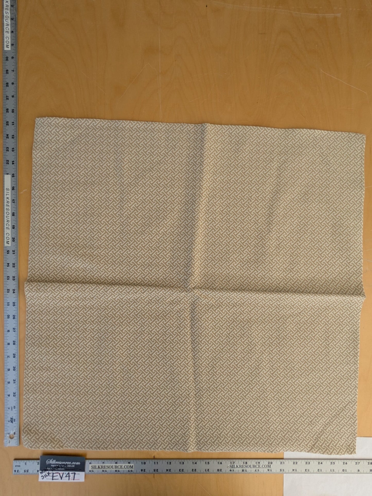 51 EV47 Square Scalamandre Mandarin Weave Sand Cream Beige Geometric Fretwork Small Scale MSRP USD206/y 25"x27"