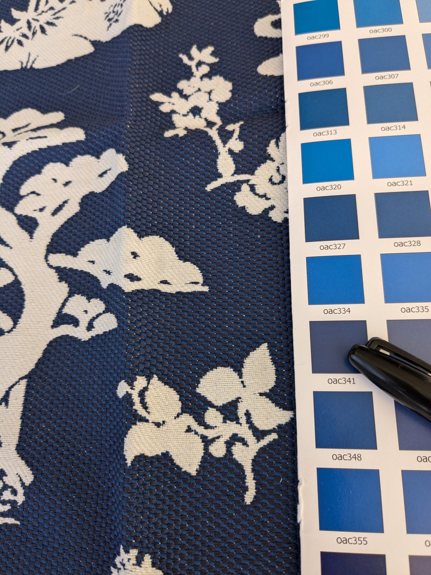 62 EV47 Square Scalamandre LILY POND Indigo Deep Blue and White Outdoors Bird/ Animal Chinoiserie  26"x26"