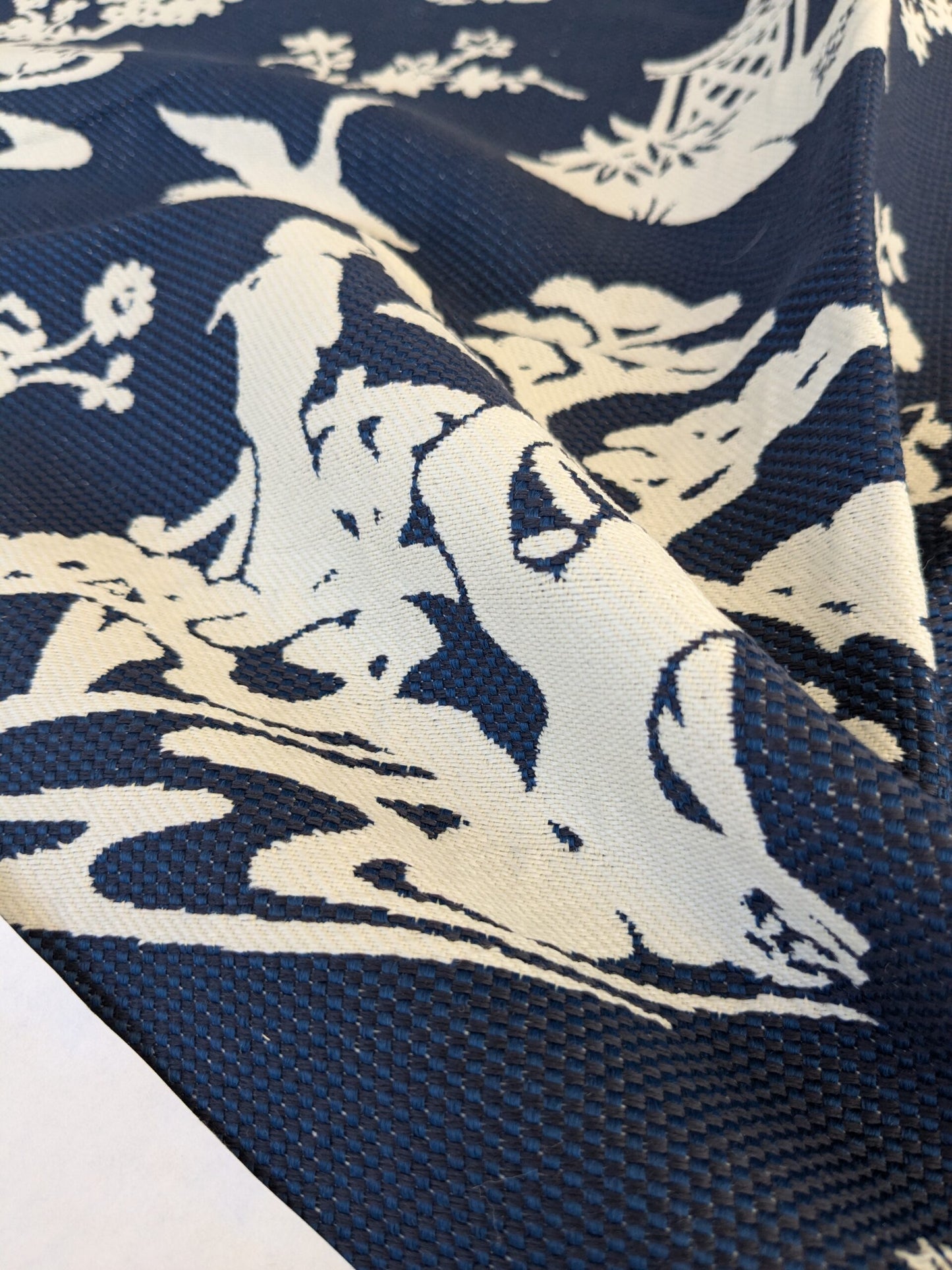 62 EV47 Square Scalamandre LILY POND Indigo Deep Blue and White Outdoors Bird/ Animal Chinoiserie  26"x26"