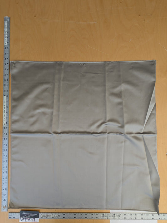 74 EV47 Square Scalamandre Holly Mauve Metal Gray Cotton Polyester Plain Solid 27"x27"