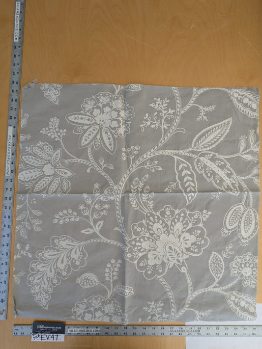 92 EV47 Square Scalamandre KAVERI VINE PEARL GREY Renaissance Chenille Pumice Beige Floral Botanical