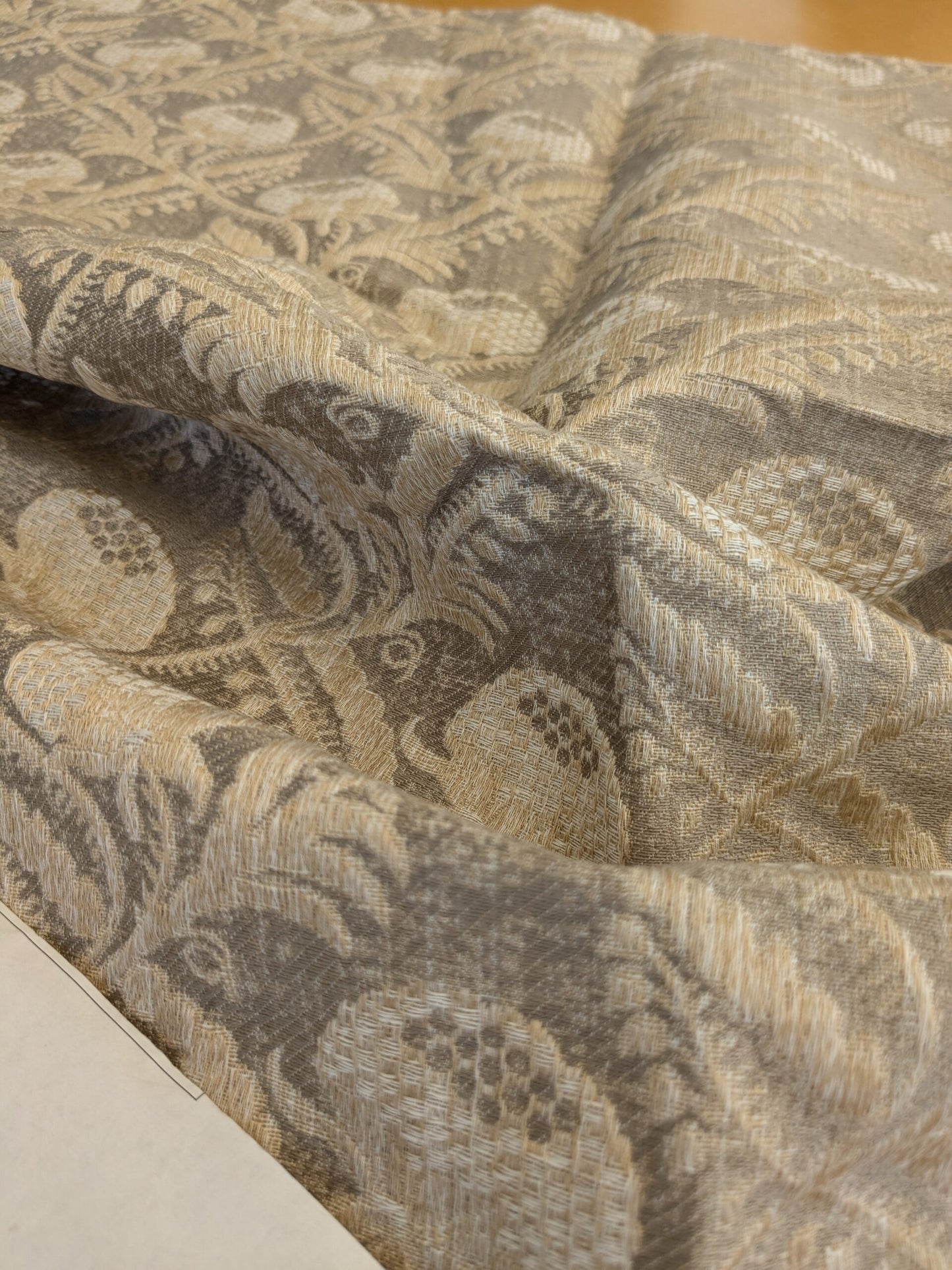 94 EV47 Square Scalamandre Boutonniere Driftwood Renaissance Small Scale Berry Gray USD 402/y 26"x26"