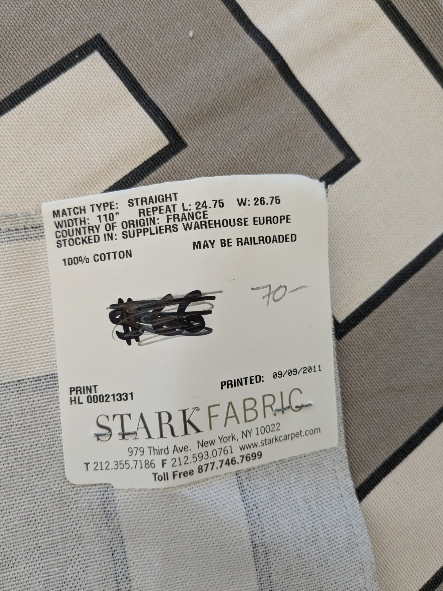 122 EV47 Square Scalamandre Grey Watkins Long Garden Grey Cream White Black Geometric MSRP USD156/y 35"x27"