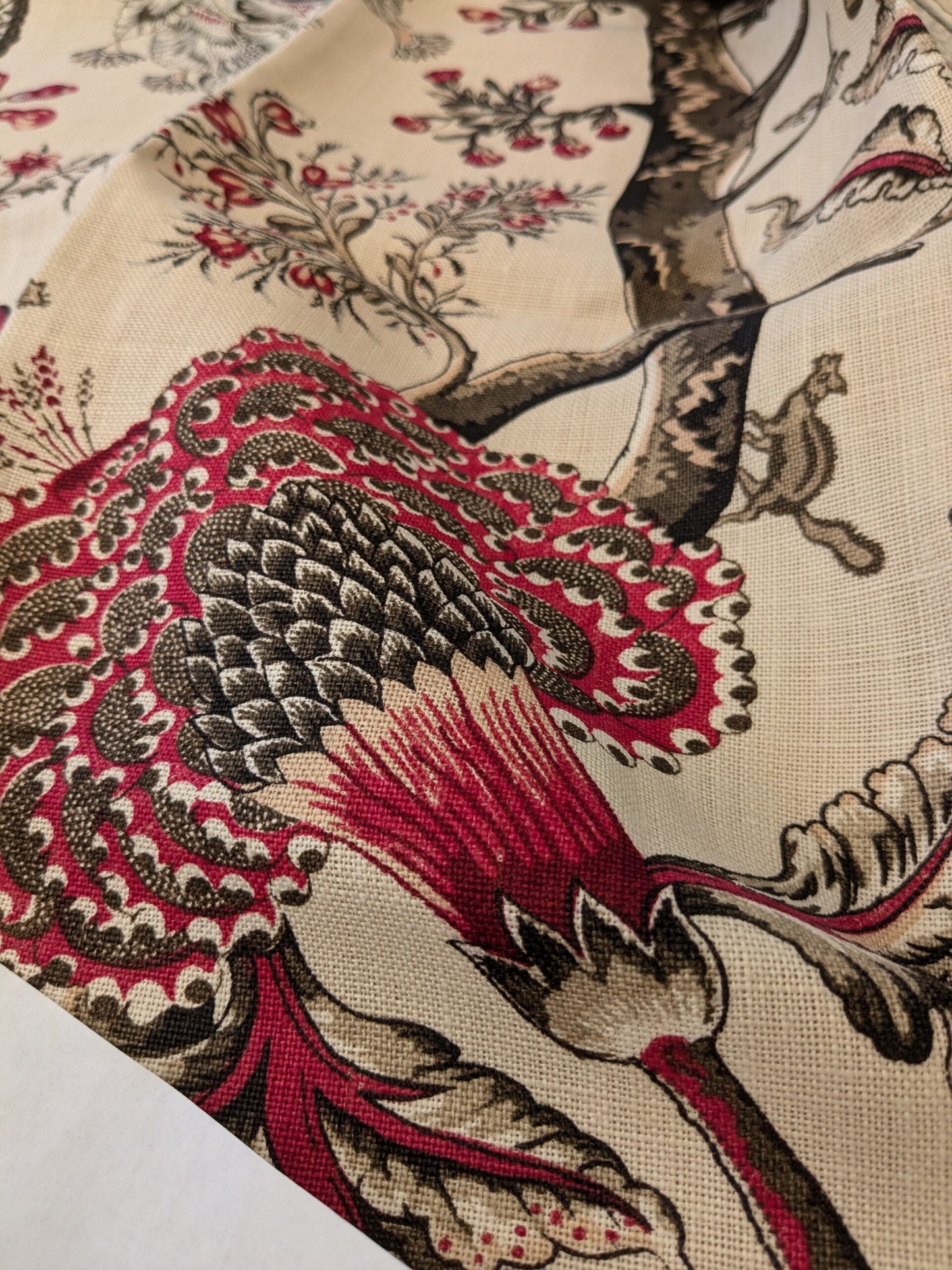 123 EV47 Square Scalamandre Pondicherry Linen Print Raspberry Red Brown on Beige Bird Animal Jacobean Bird Animal MSRP USD 292/y 26"x27"