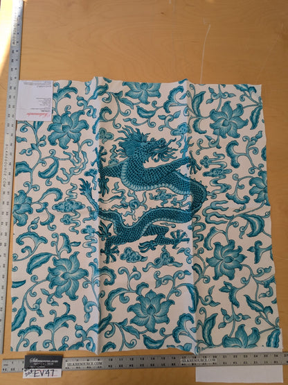 129 EV47 Square Scalamandre Chi’en Dragon Linen Print Turquoise Blue White 26"x26"