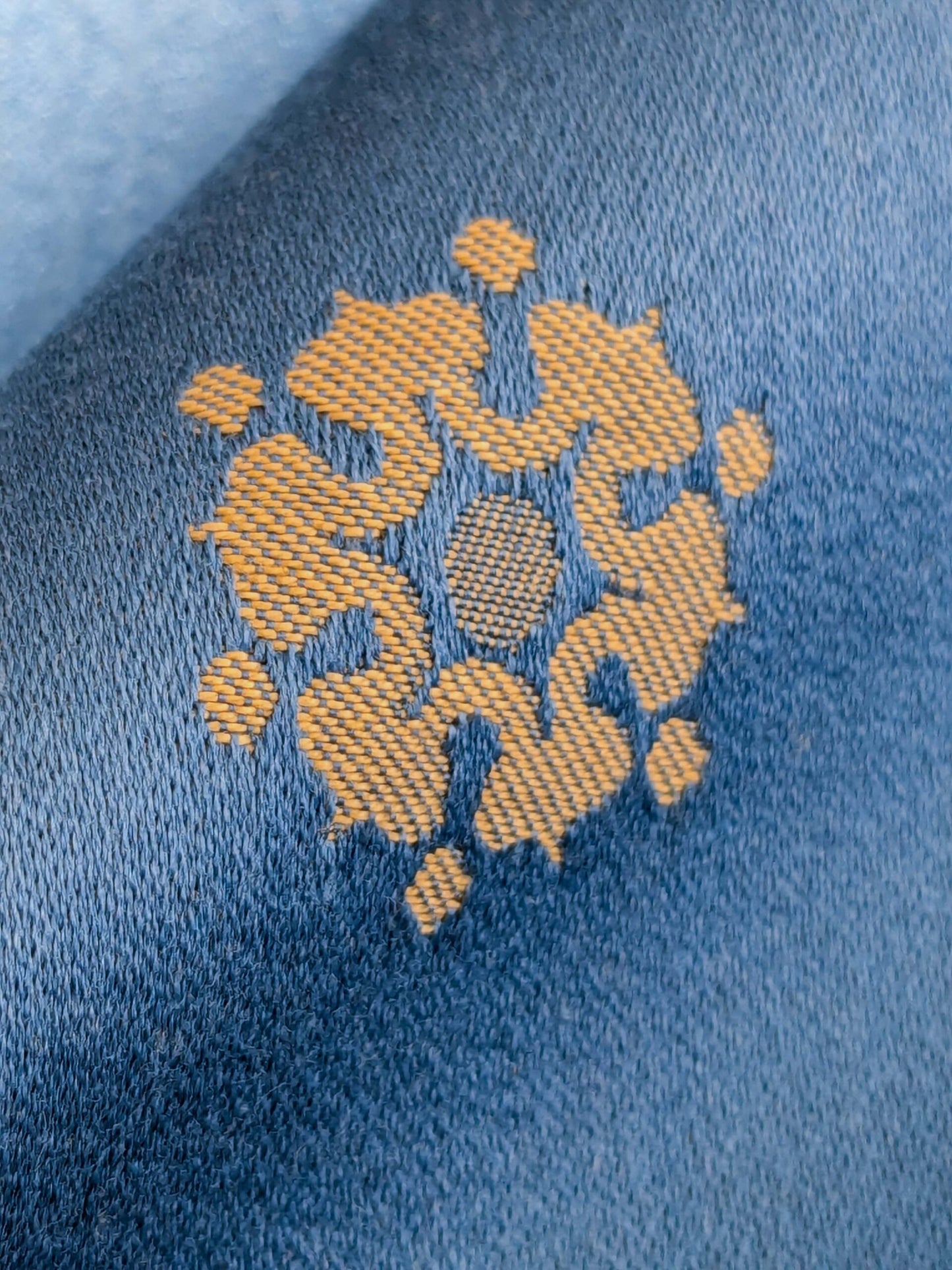 By yard Scalamandre Old World Weavers Classic Antique Sunflower Renaissance Damask Venetian Blue Gold White House