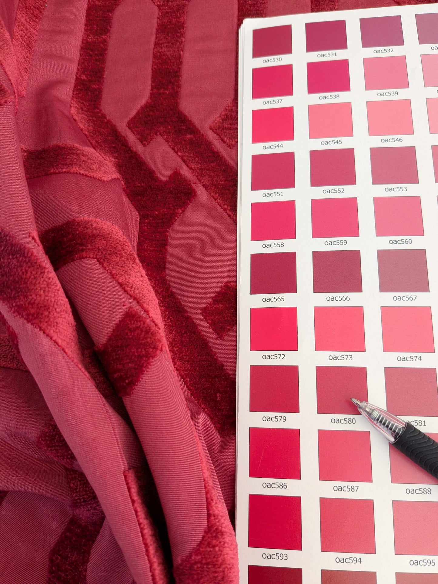 1.4yard Scalamandre Old World Weavers Wexford Lipstick Red Lattice Geometric MSRP USD152/y