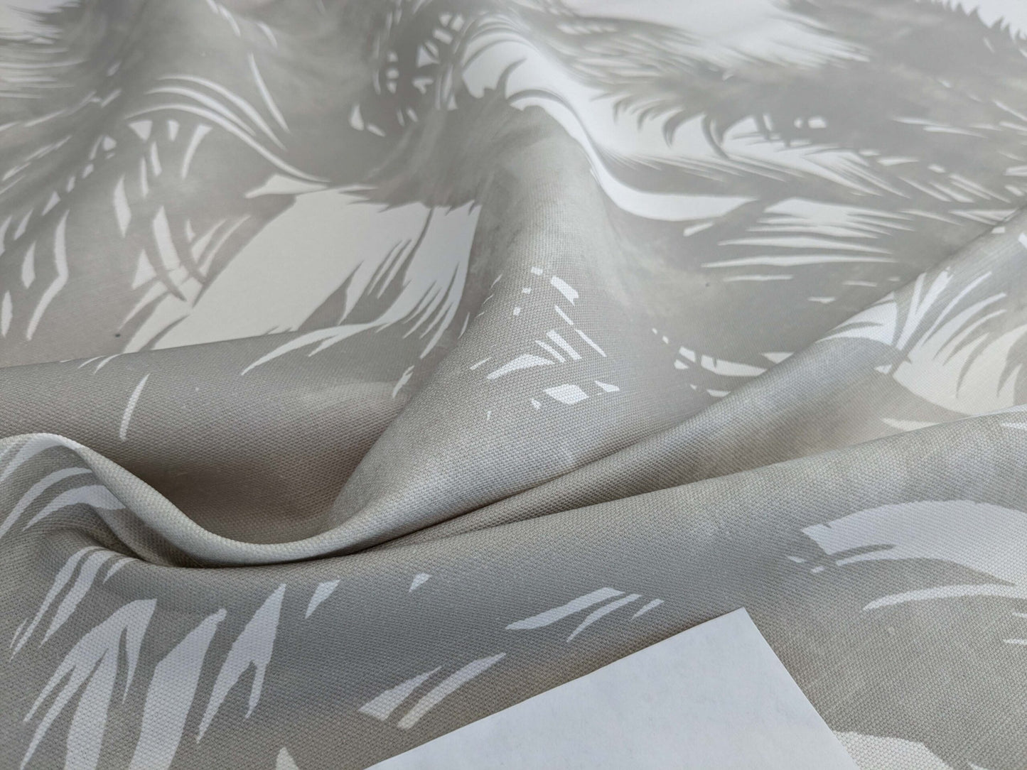 By yard Scalamandre Grey Watkins Palm Print Grey White Huge Leaf Botanical Foliage Tropical Linen Cotton MSRP USD 338/y