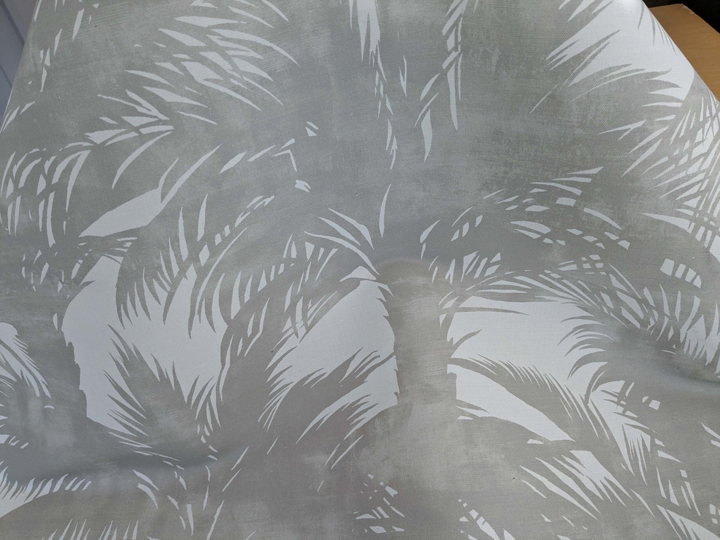 By yard Scalamandre Grey Watkins Palm Print Grey White Huge Leaf Botanical Foliage Tropical Linen Cotton MSRP USD 338/y
