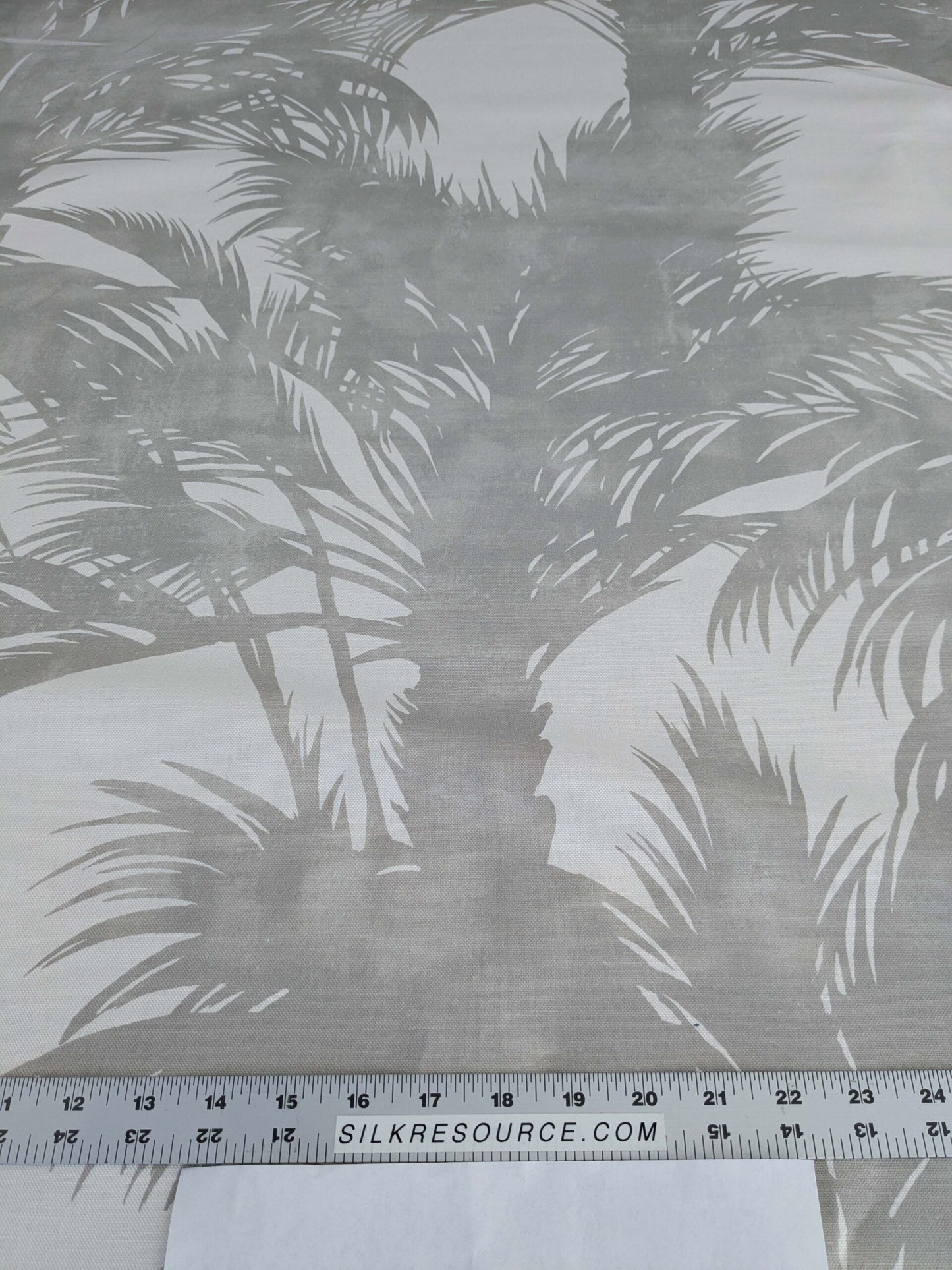 By yard Scalamandre Grey Watkins Palm Print Grey White Huge Leaf Botanical Foliage Tropical Linen Cotton MSRP USD 338/y
