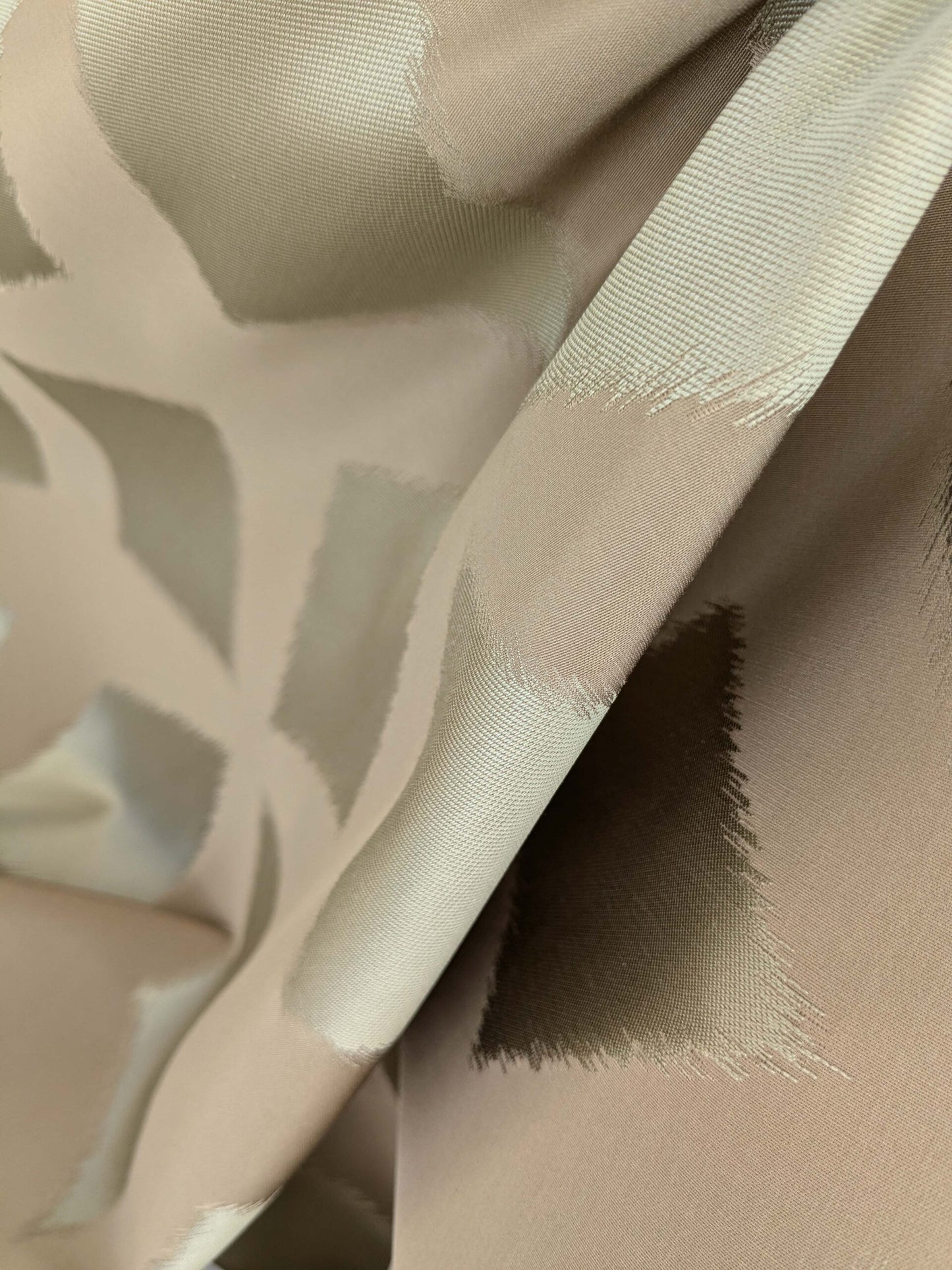 By yard Scalamandre Polygon Taupe Brown Silk Cotton Lattice Diamond Geometric MSRP USD260/y