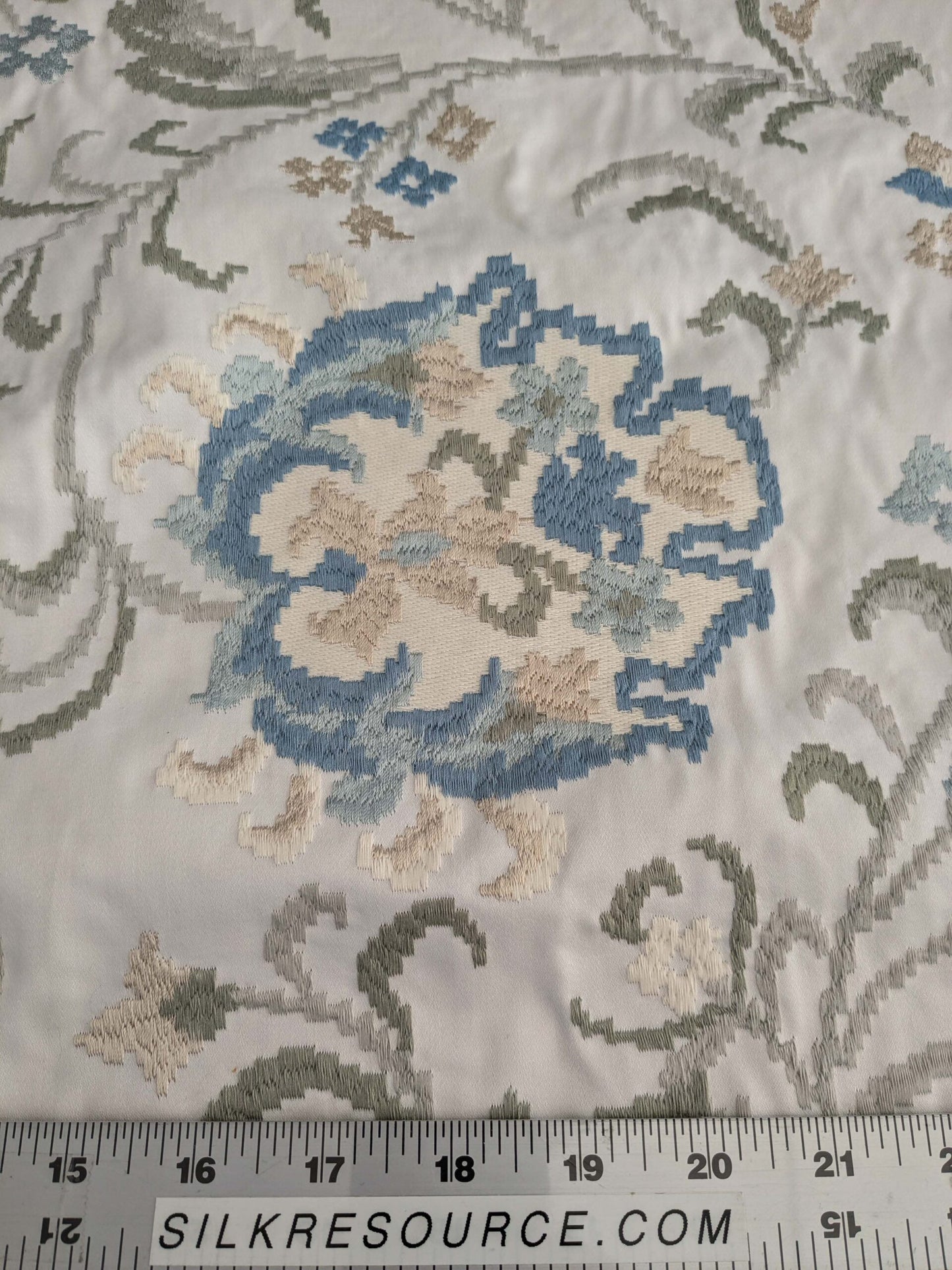 By yard Scalamandre Cream Blue Garden Harmony Embroidered Floral Peony Heavy MSRP USD 300+/Y