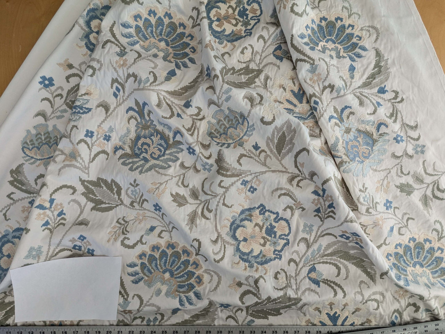 By yard Scalamandre Cream Blue Garden Harmony Embroidered Floral Peony Heavy MSRP USD 300+/Y