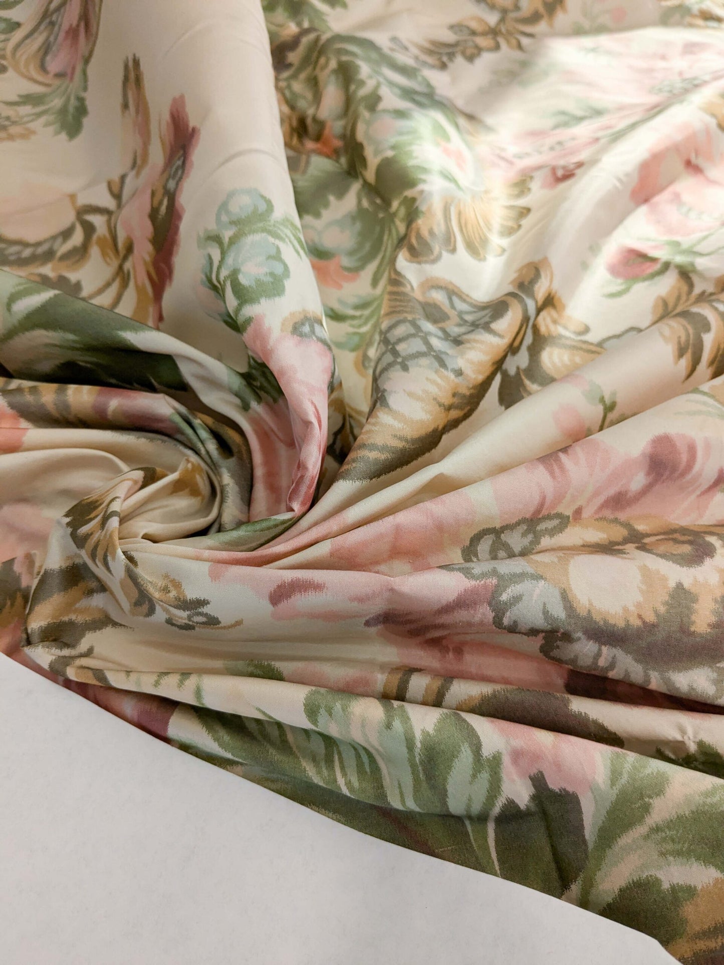 2.4y x 51"w Scalamandre Lelievre Paris Versailles Multi on Creme Warp Silk Floral Print Historic MSRP US 1200+  16-Ev49