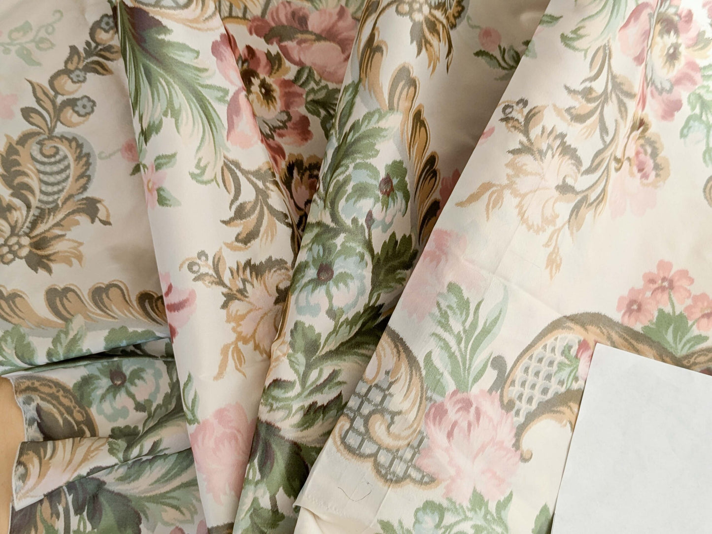 2.4y x 51"w Scalamandre Lelievre Paris Versailles Multi on Creme Warp Silk Floral Print Historic MSRP US 1200+  16-Ev49