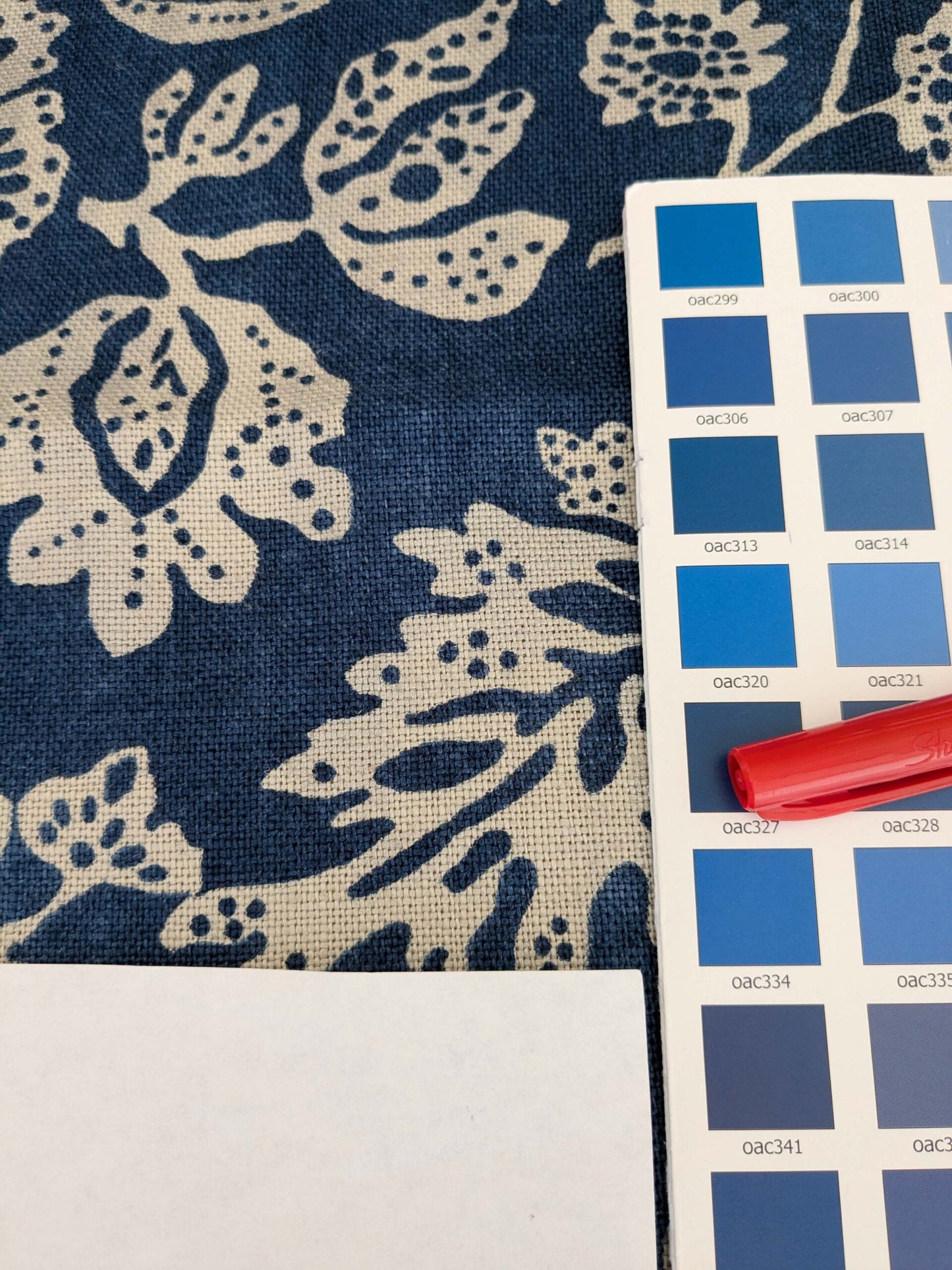 1.2y x 53"w Scalamandre Calais Linen Print Indigo Blue White Mediterrinan Pomegranite Block Print Heavy Linen MSRP USD300+/y 29-Ev49