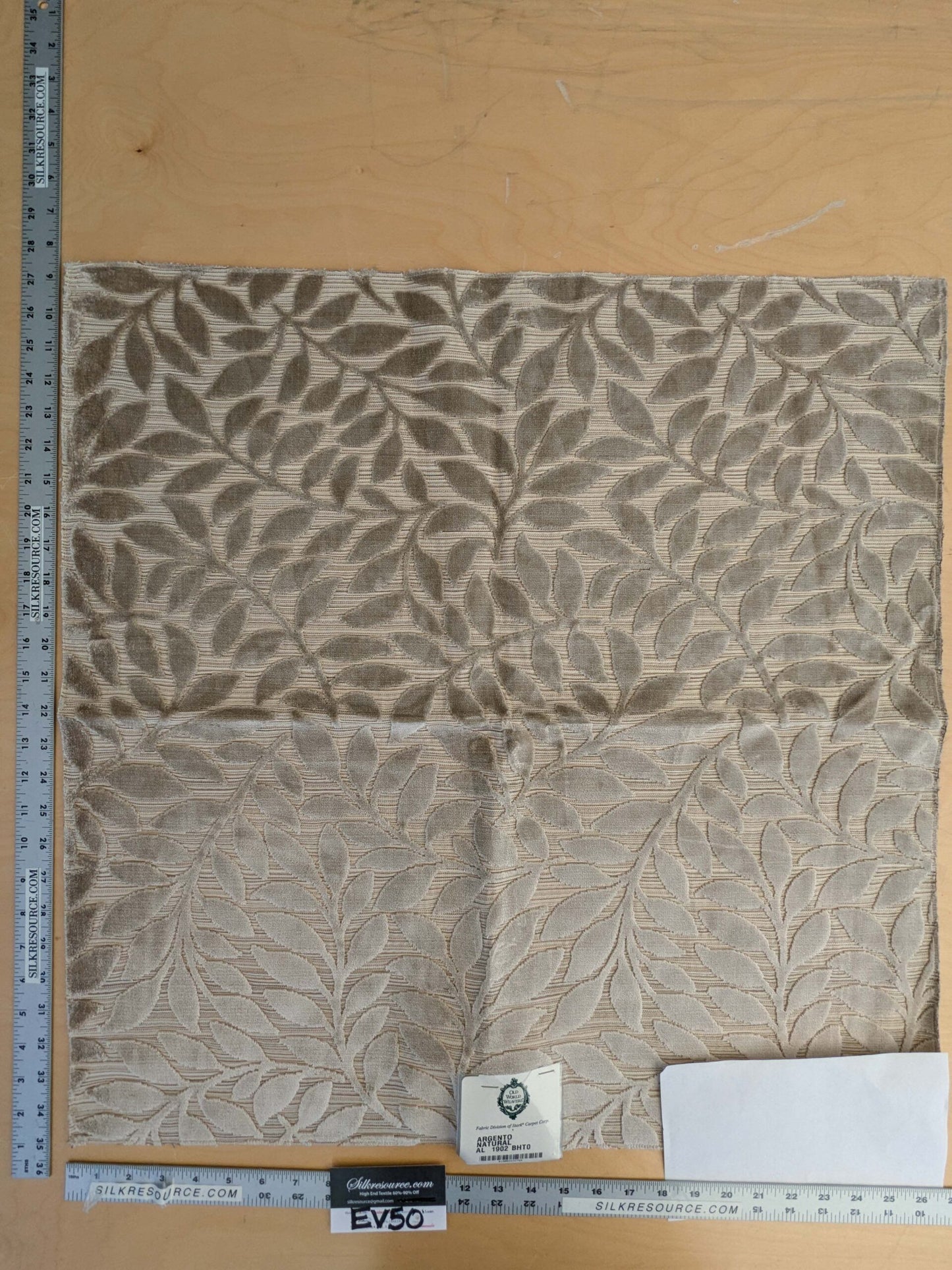 4 EV50 25" x 26" Scalamandre Square Argento Natural Cream Cut-Velvet Leaves MSRP USD 380/y