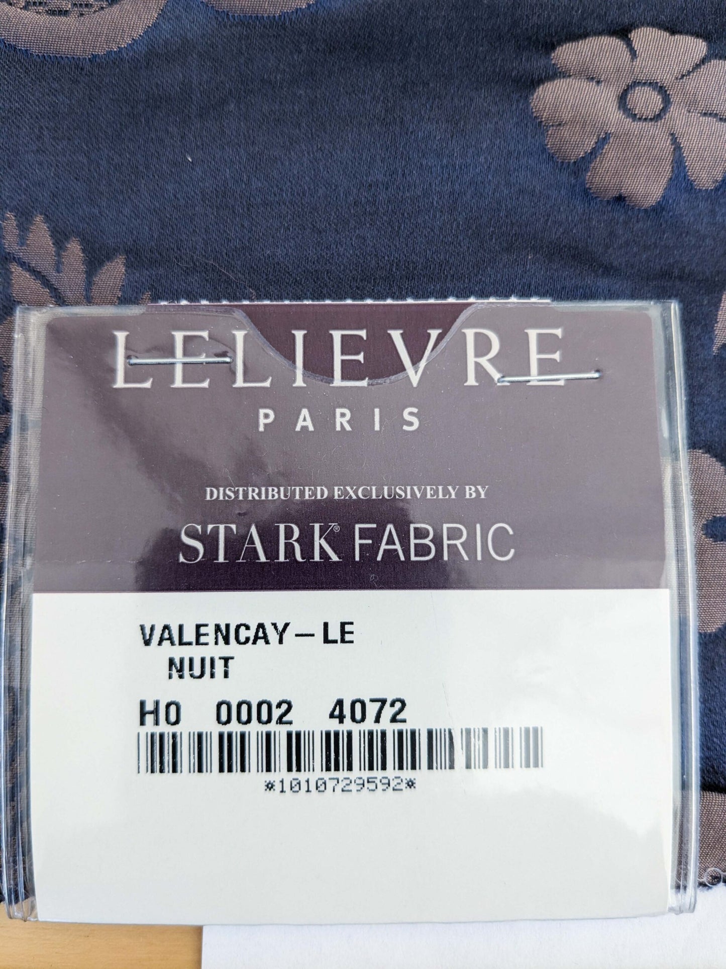 17 EV50 23" x 26"Scalamandre Lelievre Paris Valencay – Le Nuit Silk Damask Blue Floral