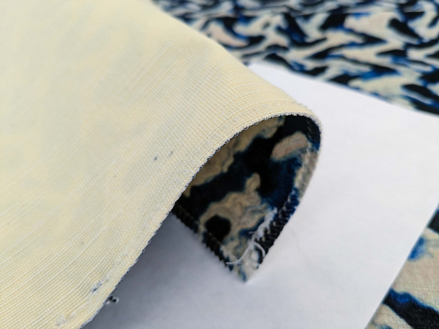 27 EV50 27" x 27" Scalamandre Aldeco Nirvana Velvet Deep Cobalt Blue White Abstract