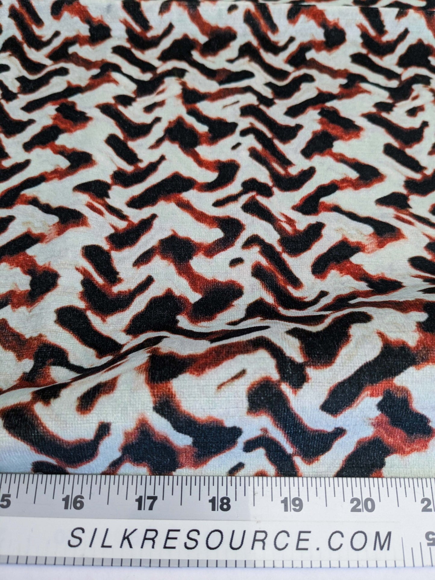 29 EV50 25" x 27" Scalamandre Aldeco Nirvana Velvet Therre Orange Black White Abstract