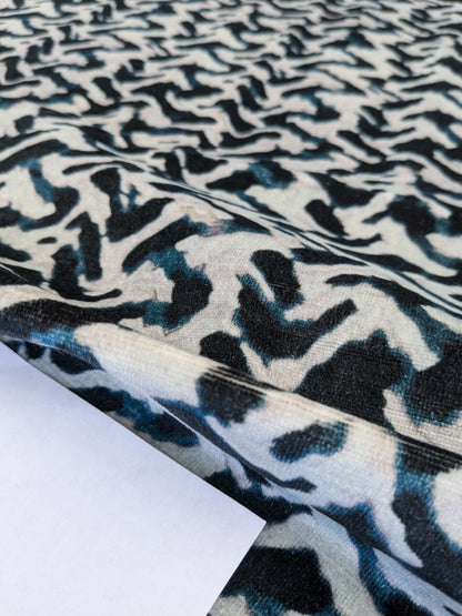 30 EV50 25" x 27" Scalamandre Aldeco Nirvana Velvet Deep Sea Black Blue White Abstract