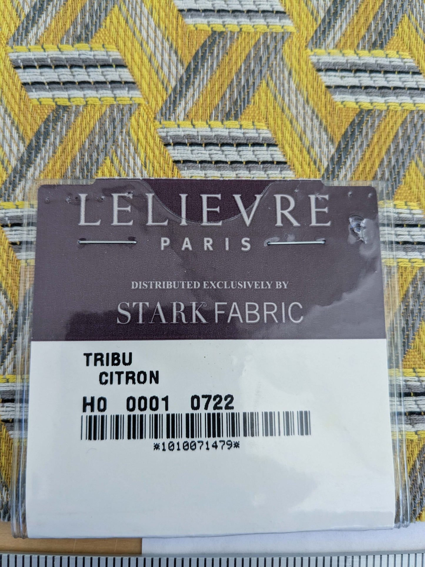 33 EV50 25" x 26" Scalamandre Lelievre Paris Tribu Citron Large Jacquard Yellow Polyester Geometric Graphic MSRP USD576/y