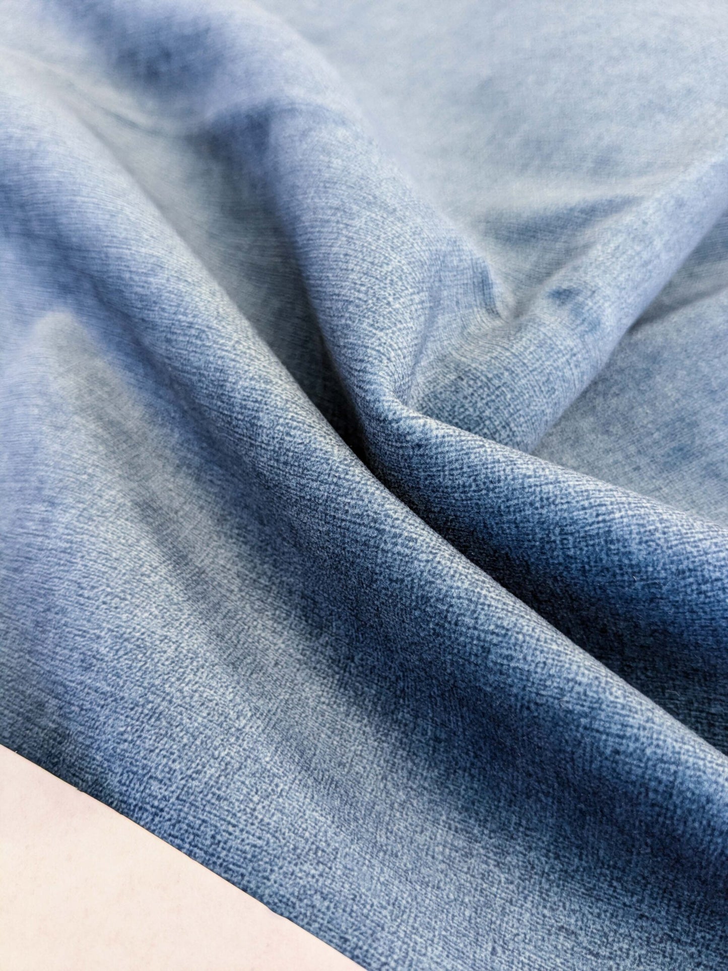 36 EV50 25" x 27" Scalamandre Lelievre Paris Smart Marin Velvet Solid Blue Polyester