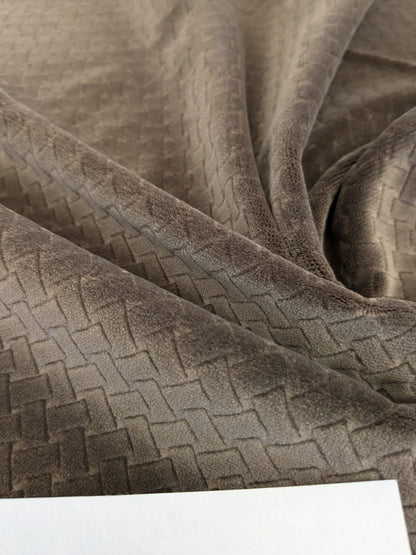 42 EV50 26" x 27" Scalamandre Colony Roma Argo Canestrino Elefante Brown Cotton Velvet Lattice Small Scale MSRP USD380/y