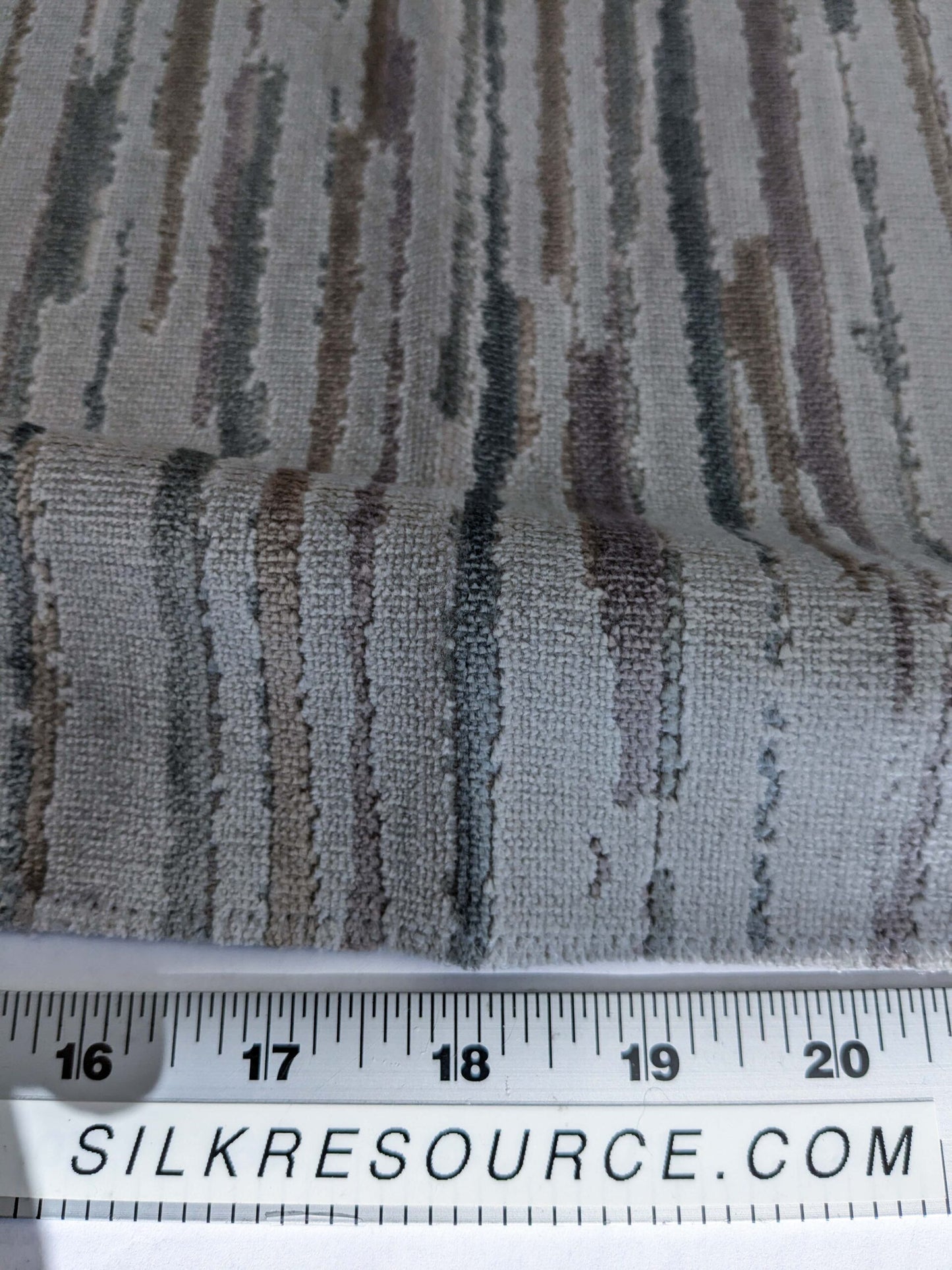 53 EV50 26" x 27" Scalamandre Old World Weavers Spazio Stone Gray Velvet Abstract Gray