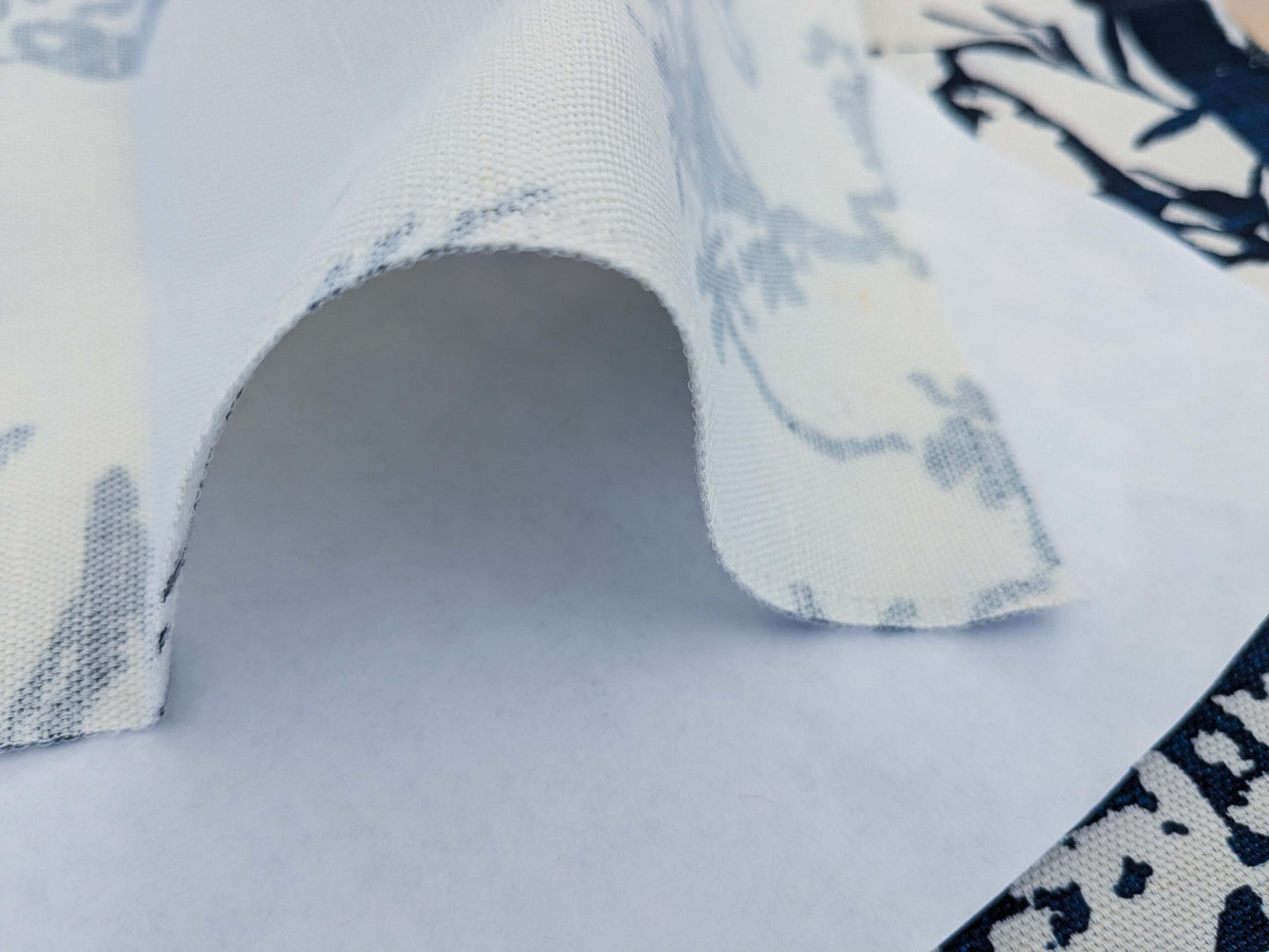 55 EV50 26" x 19" Scalamandre Summer Palace Porcelain Blue White Chinoiserie Scenic Toile MSRP USD 262/y