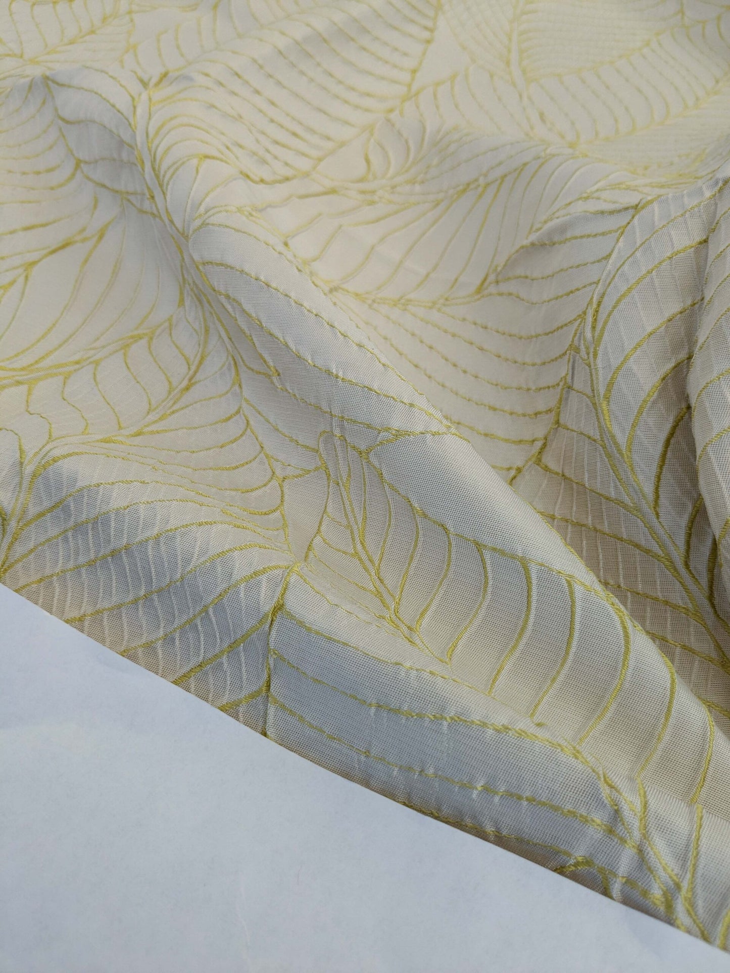 56 EV50 26" x 25" Scalamandre Silk Square Sagamore Hill Pear Green Botanical Foliage MSRP USD 492/Y