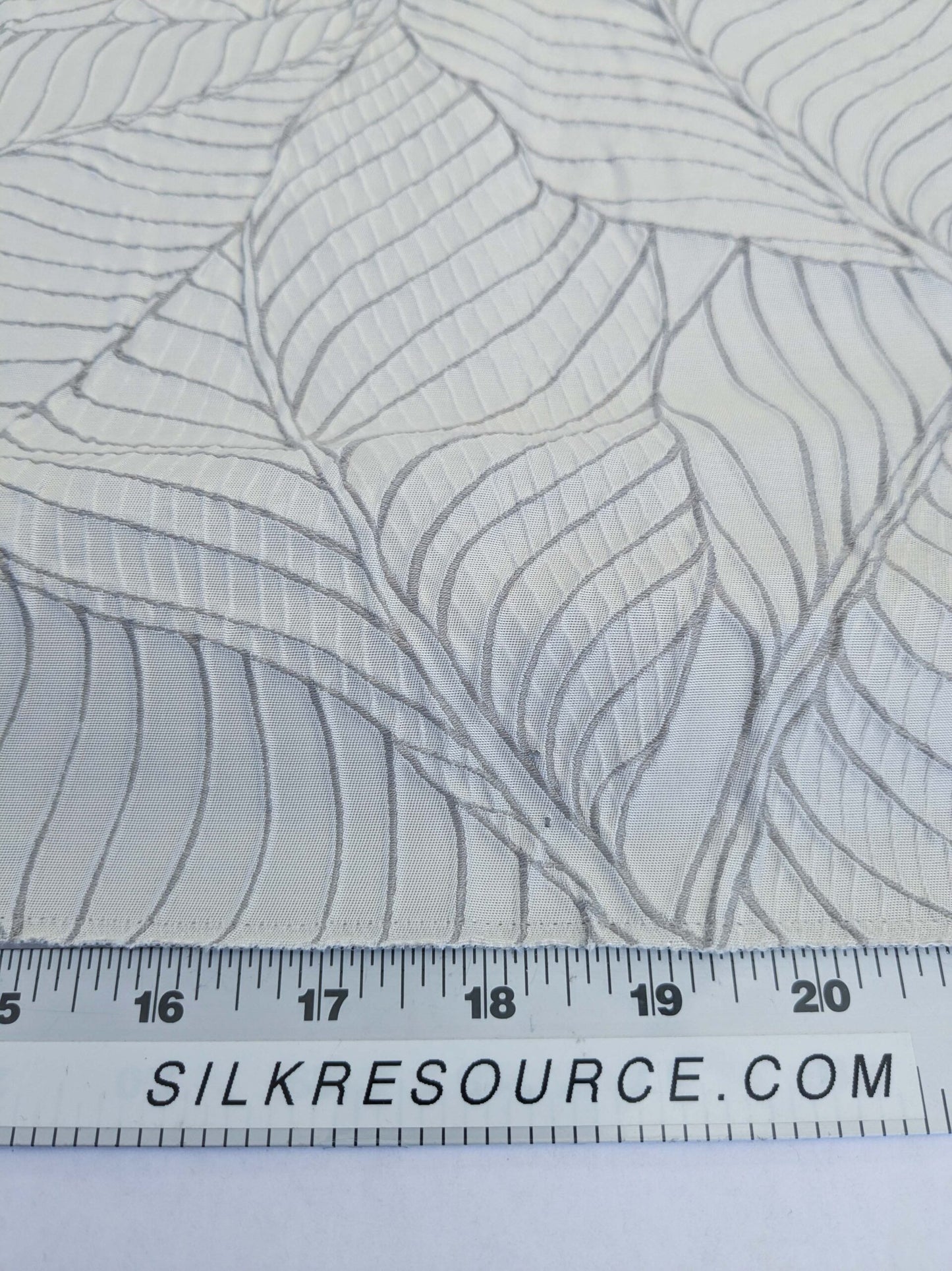 57 EV50 26" x 25" Scalamandre Silk Square Sagamore Hill Platinum Gray Botanical Foliage MSRP USD 492/Y