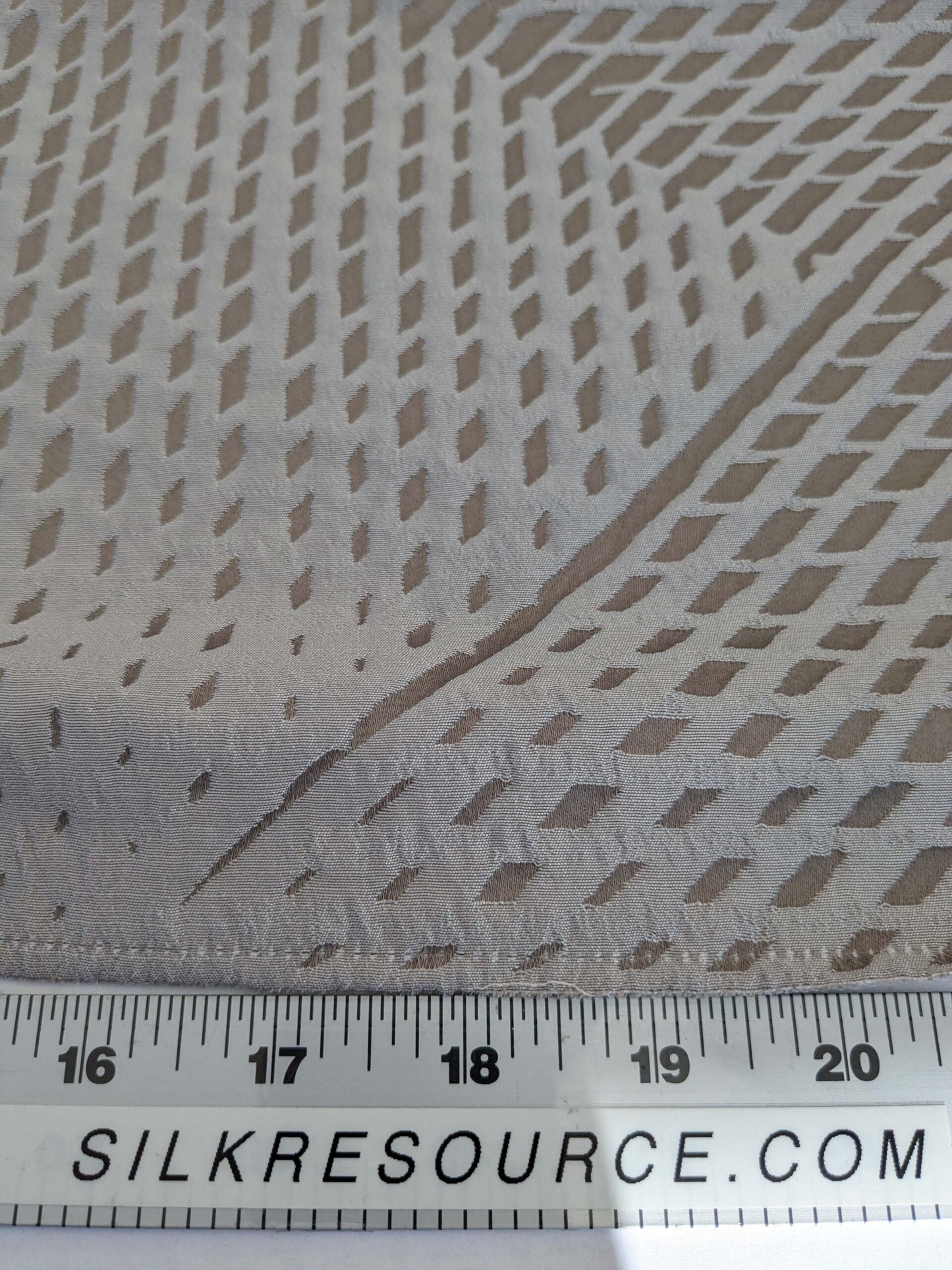 65 EV50 24" x 27" Scalamandre Lelievre Paris Baccara M1 Ciment Polyester Gray Diamond Small Scale