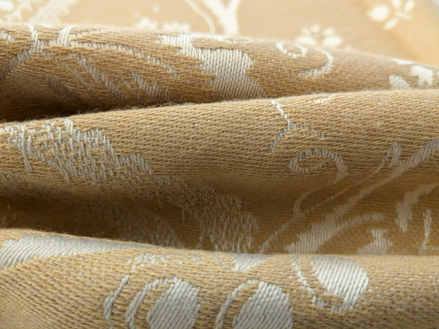 67 EV50 26" x 27" Scalamandre Old World Weavers Sonoma Oak Sunbrella Outdoor Yellow Botanical Foliage Scroll MSRP USD224/y