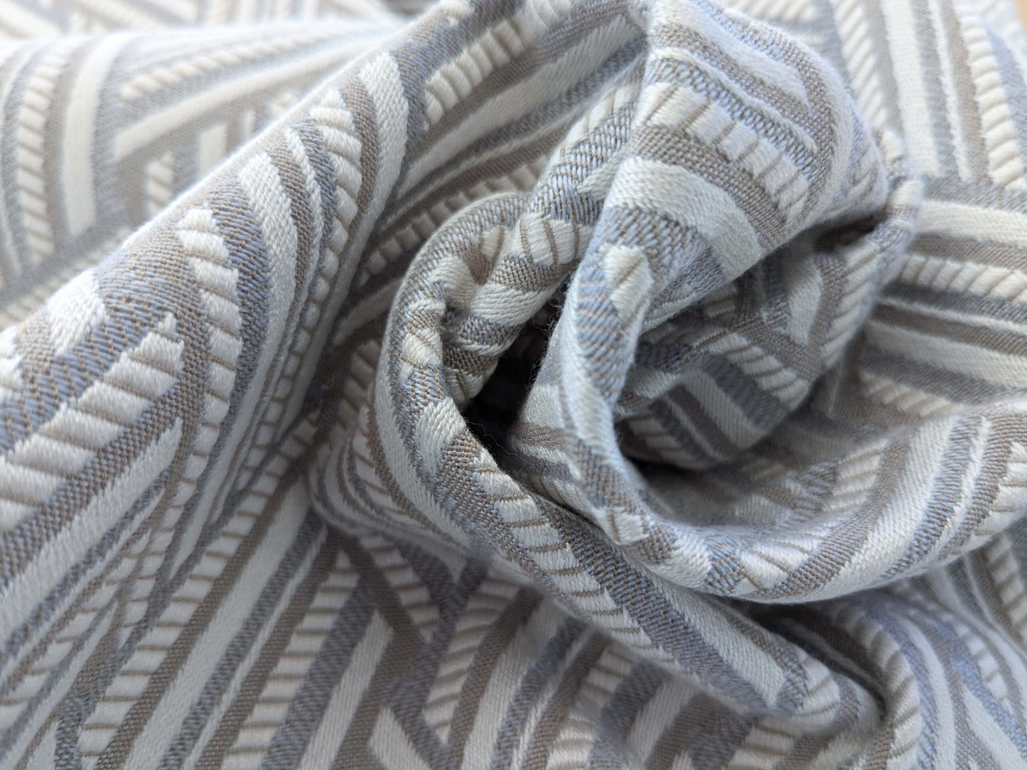 70 EV50 23" x 26"Scalamandre Lelievre Paris Vacoa Brume Gray White Diamond Ogee Viscose MSRP USD354/y