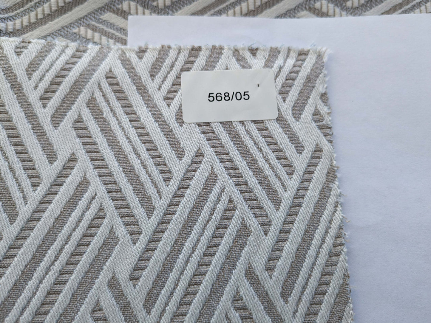 70 EV50 23" x 26"Scalamandre Lelievre Paris Vacoa Brume Gray White Diamond Ogee Viscose MSRP USD354/y