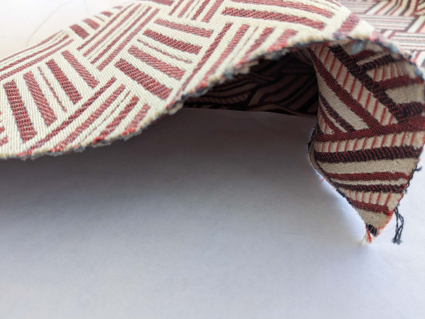 71 EV50 26" x 33"Scalamandre Lelievre Paris Vacoa Tomette Red White Diamond Ogee Viscose MSRP USD354/y