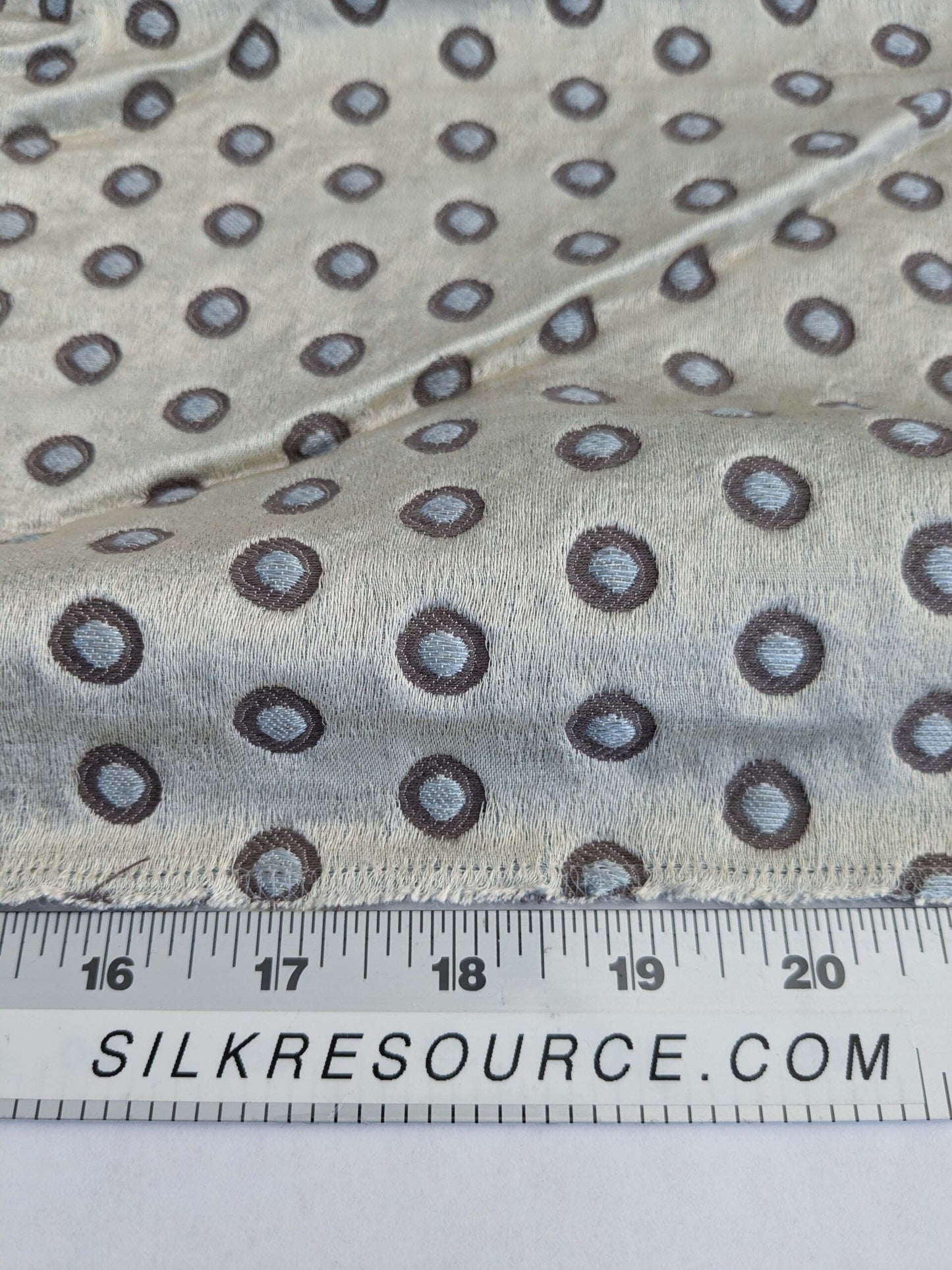 84 EV50 24" x 26" Square Scalamandre Lelievre Paris Pelligrina Platine Light Gray Dot Circle Small Scale MSRP USD 300+/y