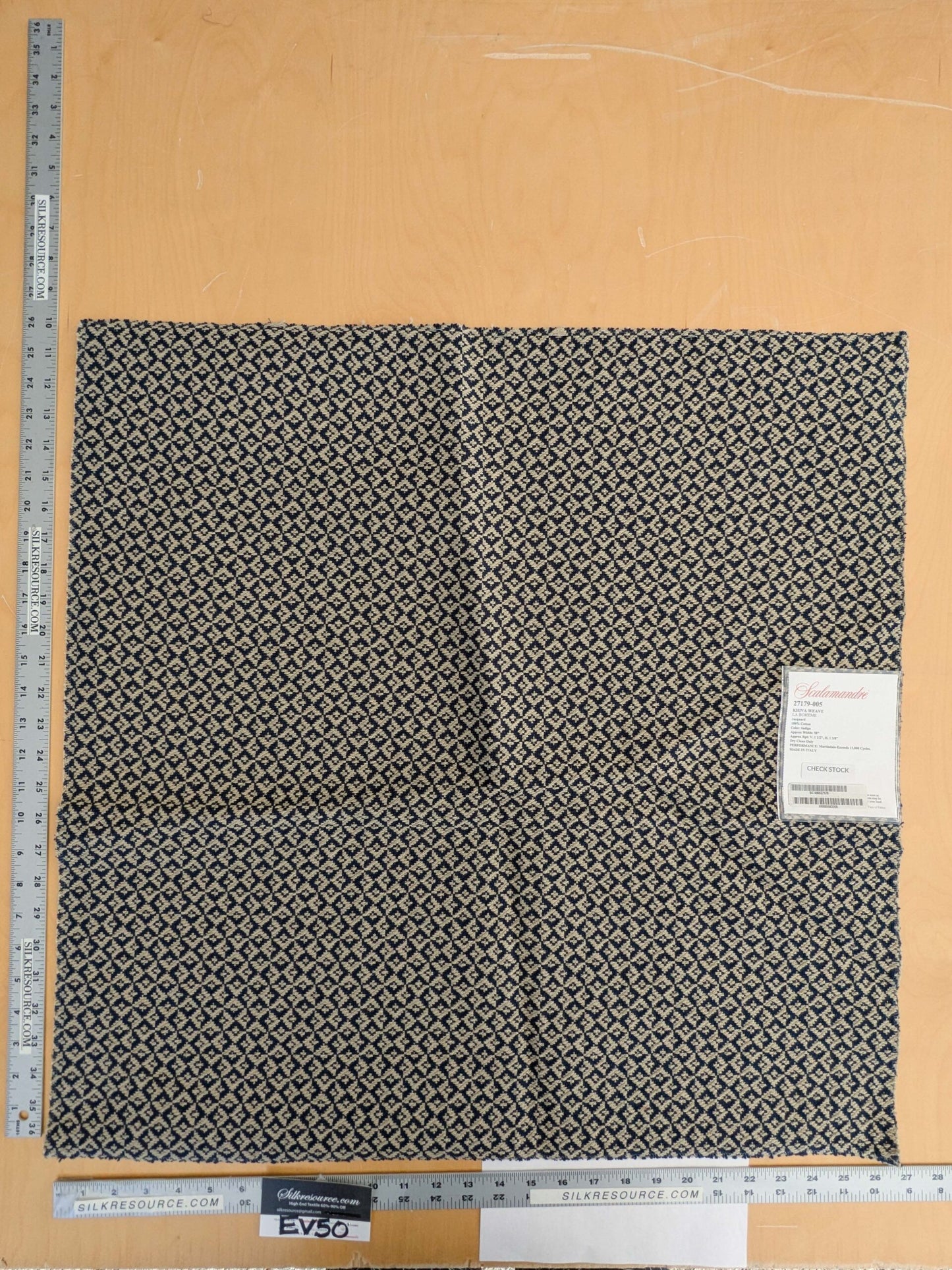 93 EV50 25" x 27" Square Scalamandre Khiva Weave Indigo Blue Beige Cotton Small Scale  White MSRP USD 180/y
