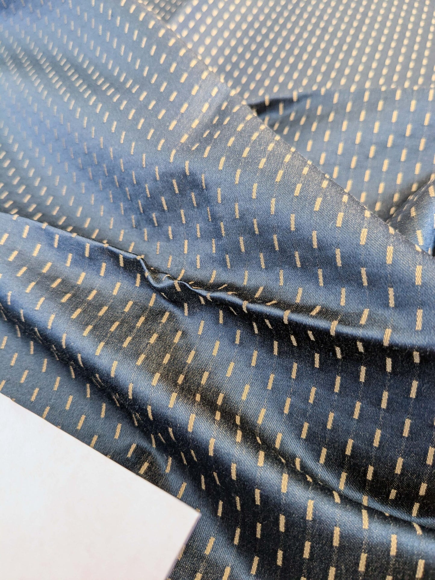 101 EV50 25" x 26" Square Tassinari and Chatel Alexandra Seme Le Marine Navy Blue Small Scale Texture MSRP USD 300+/y