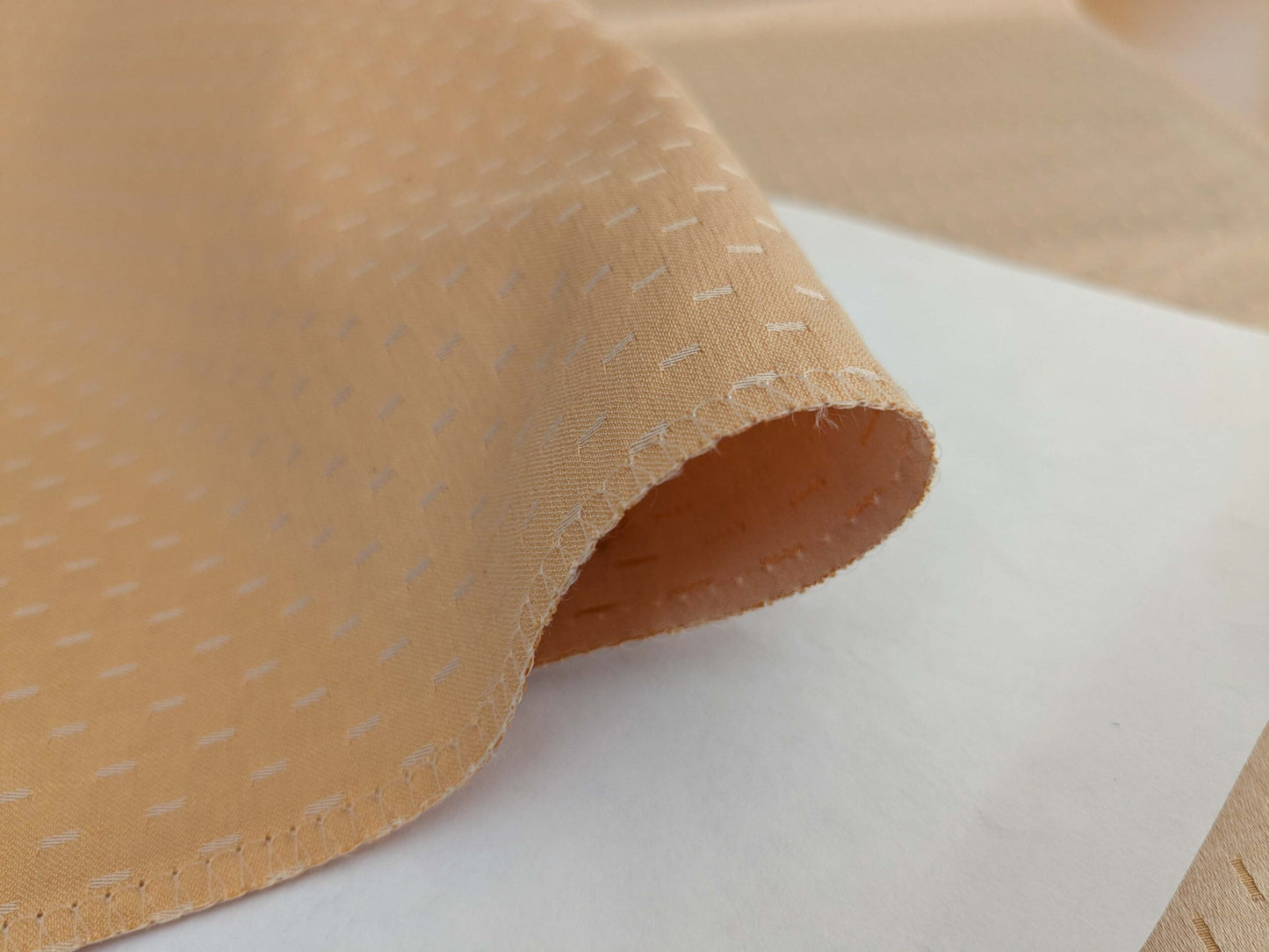 102 EV50 25" x 26" Square Tassinari and Chatel Alexandra Seme Le Creme Gold Small Scale Texture MSRP USD 300+/y